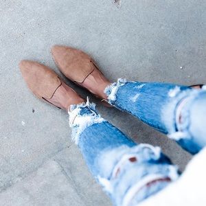 Vici Taupe Pointed Toe Slides, Size 7